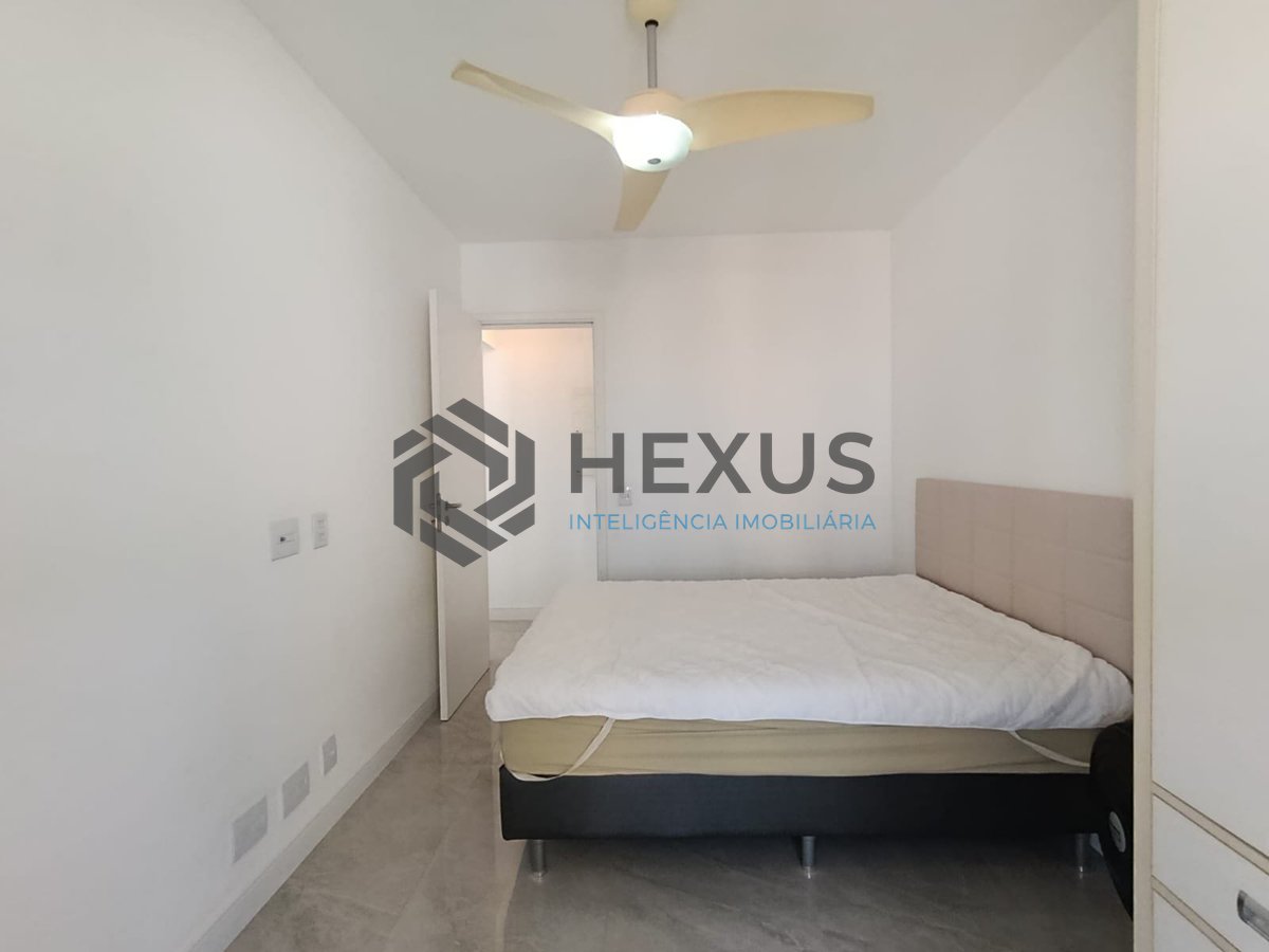 Foto 12 de Apartamento com varanda gourmet vista mar e lazer na Enseada, Guarujá