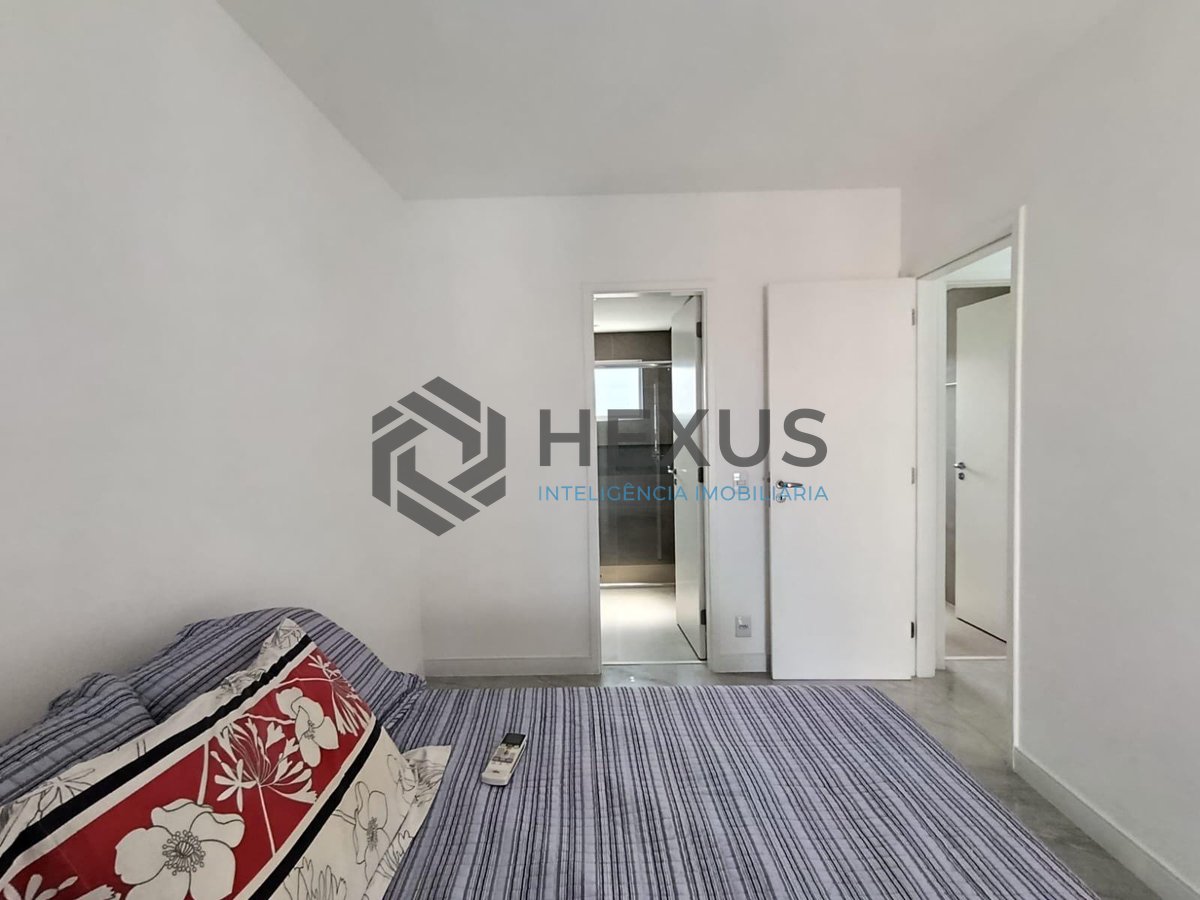 Foto 18 de Apartamento com varanda gourmet vista mar e lazer na Enseada, Guarujá