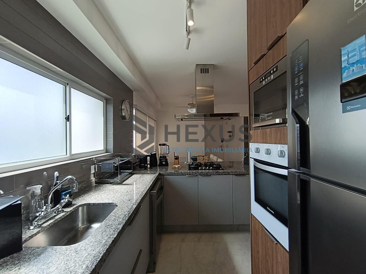 Foto 20 de Apartamento com varanda gourmet vista mar e lazer na Enseada, Guarujá