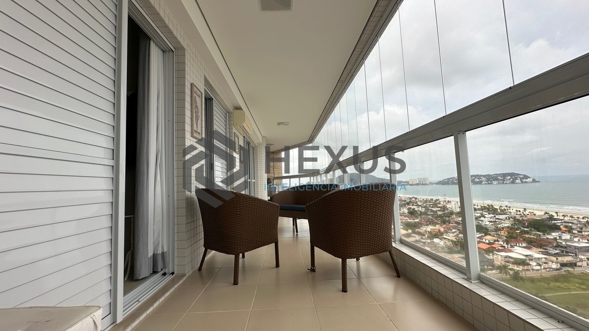 Foto 17 de Apartamento com varanda gourmet vista mar e lazer na Enseada, Guarujá
