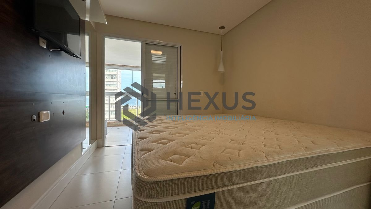 Foto 21 de Apartamento com varanda e lazer a 200m da praia nas Pitangueiras, Guarujá