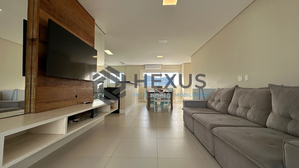 Foto 8 de Apartamento com varanda e lazer a 200m da praia nas Pitangueiras, Guarujá