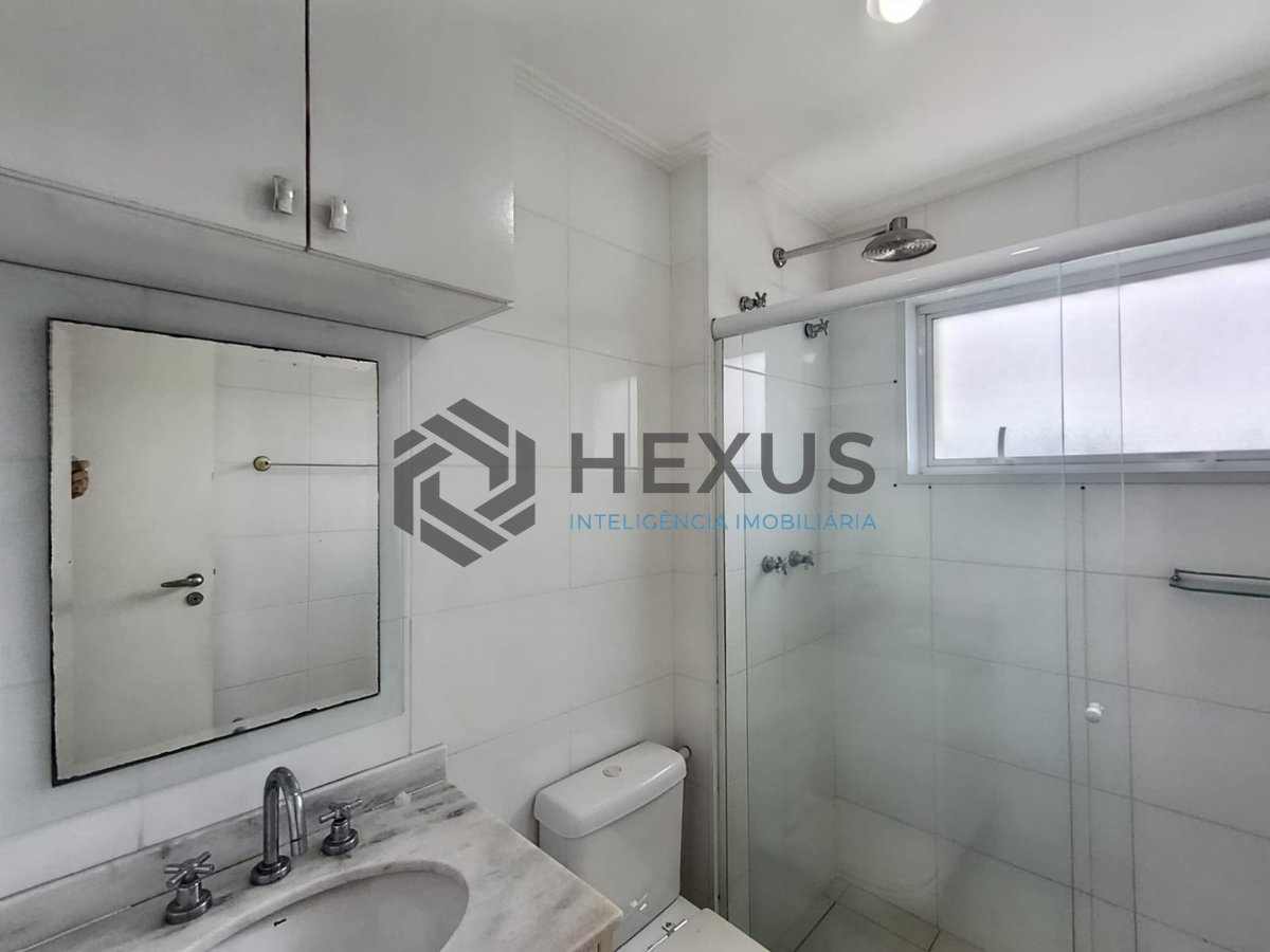 Foto 17 de Apartamento com varanda gourmet vista mar e lazer na Enseada, Guarujá