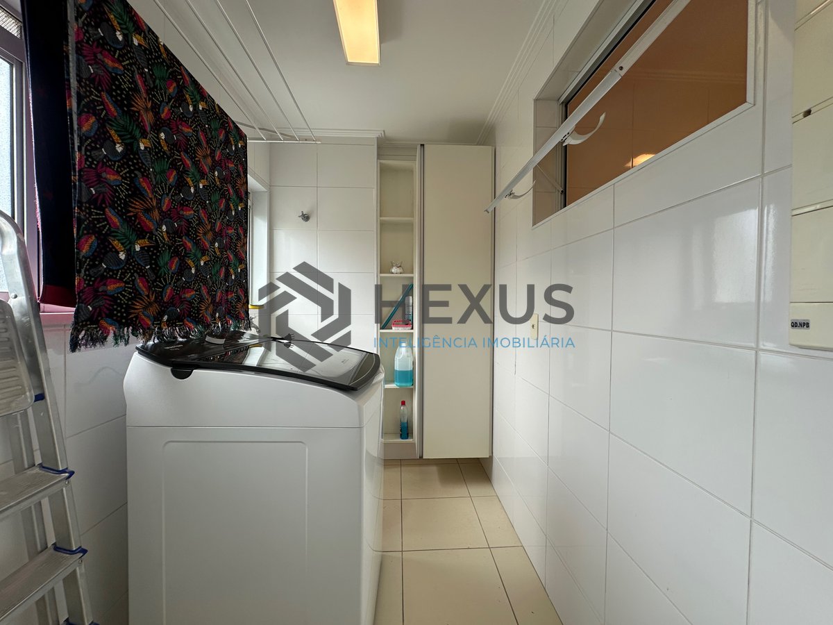 Foto 10 de Apartamento com varanda gourmet vista mar e lazer na Enseada, Guarujá
