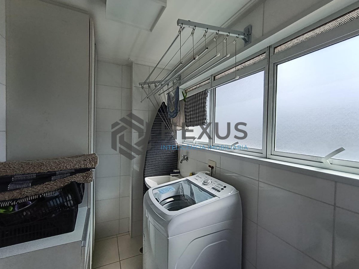 Foto 23 de Apartamento com varanda gourmet vista mar e lazer na Enseada, Guarujá