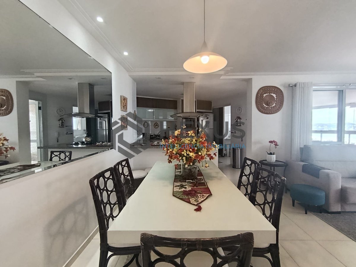 Foto 6 de Apartamento com varanda gourmet vista mar e lazer na Enseada, Guarujá