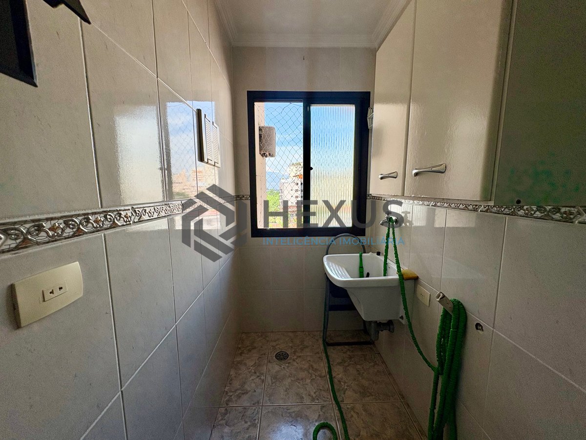 Foto 17 de Apartamento com varanda e lazer na Enseada, Guarujá