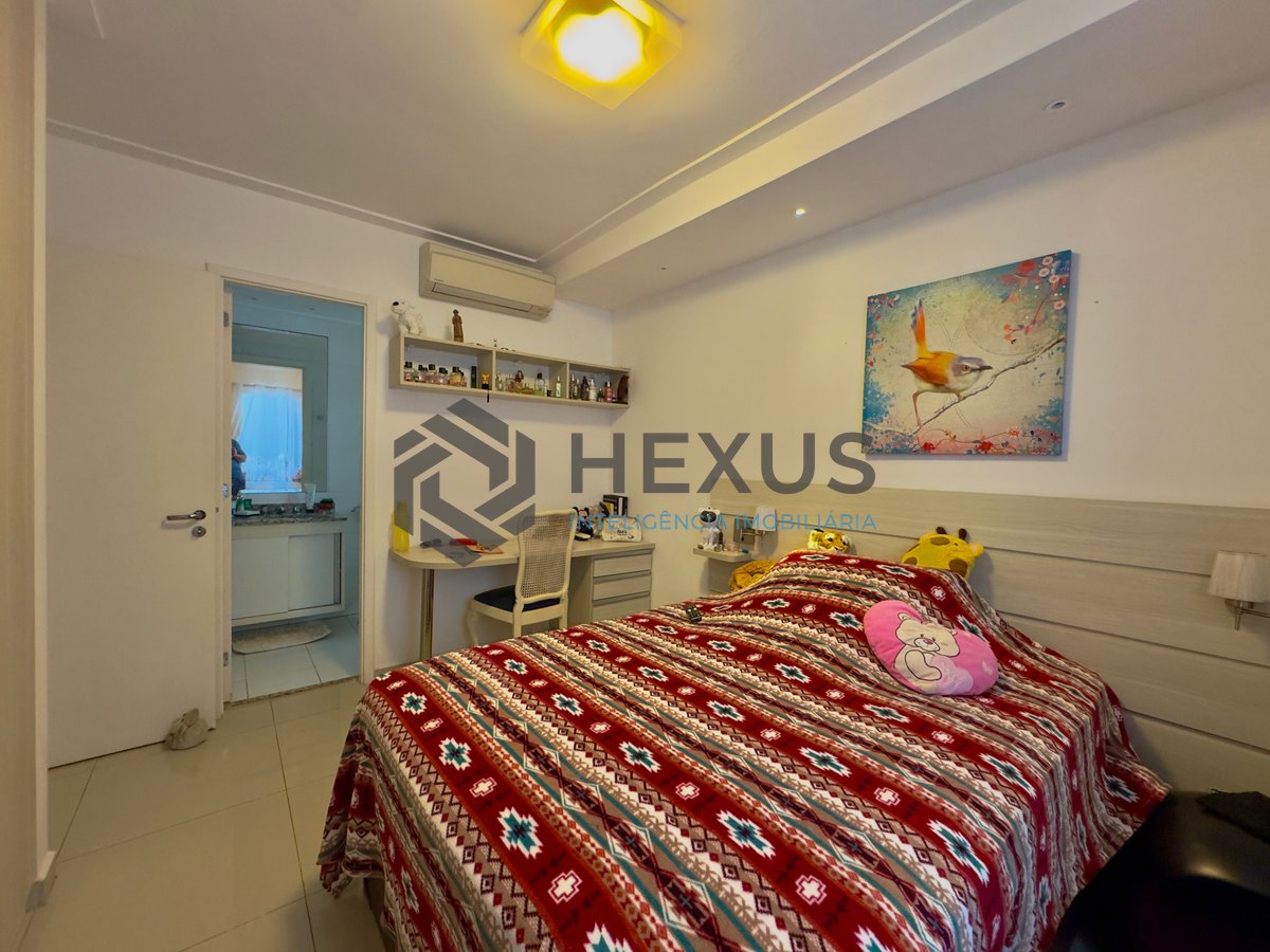 Foto 18 de Apartamento com varanda gourmet com lazer a 2 quadras do mar nas Pitangueiras, Guarujá