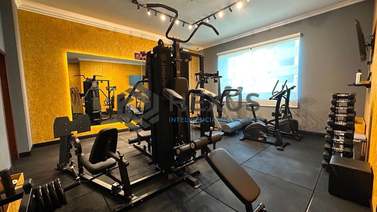 Foto 29 de Apartamento com varanda e lazer a 340m da praia na Enseada, Guarujá