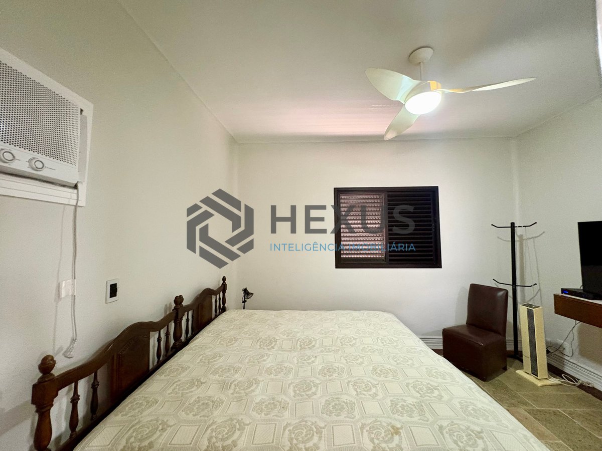 Foto 17 de Apartamento com varanda e lazer na Enseada, Guarujá