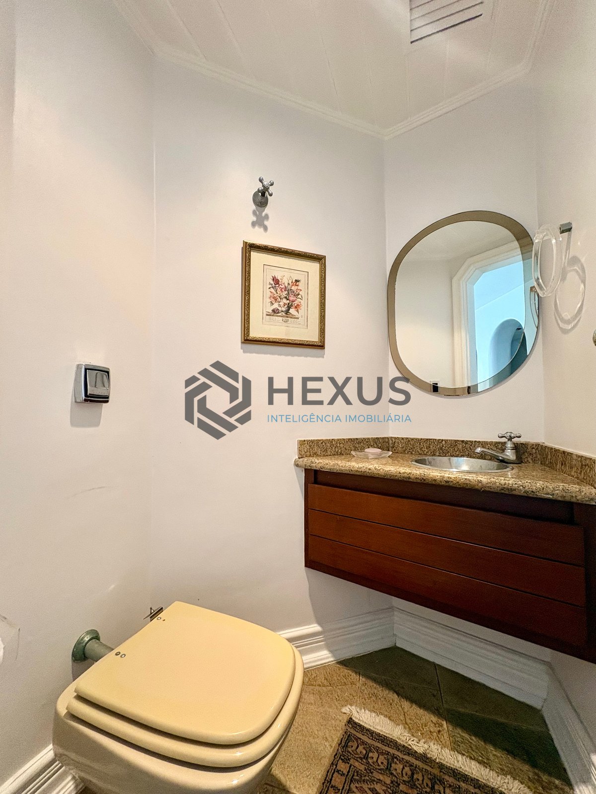 Foto 10 de Apartamento com varanda e lazer na Enseada, Guarujá