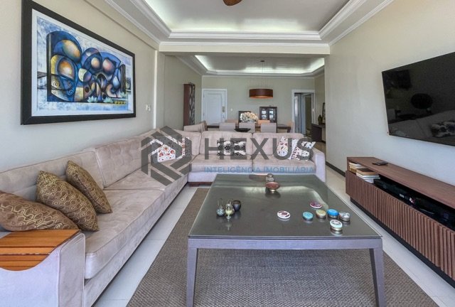 Foto 10 de Apartamento reformado frente mar com vista mar e lazer nas Pitangueiras, Guarujá