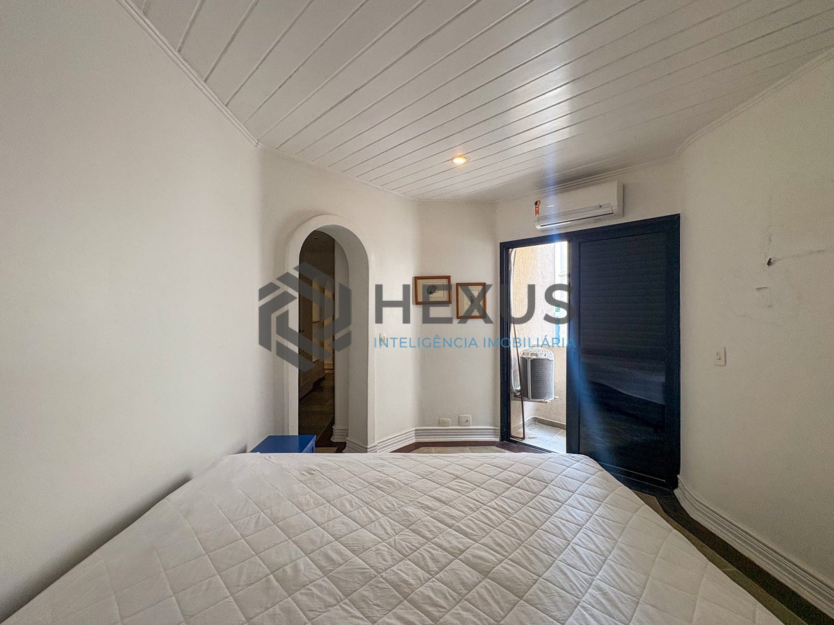 Foto 19 de Apartamento com varanda e lazer na Enseada, Guarujá
