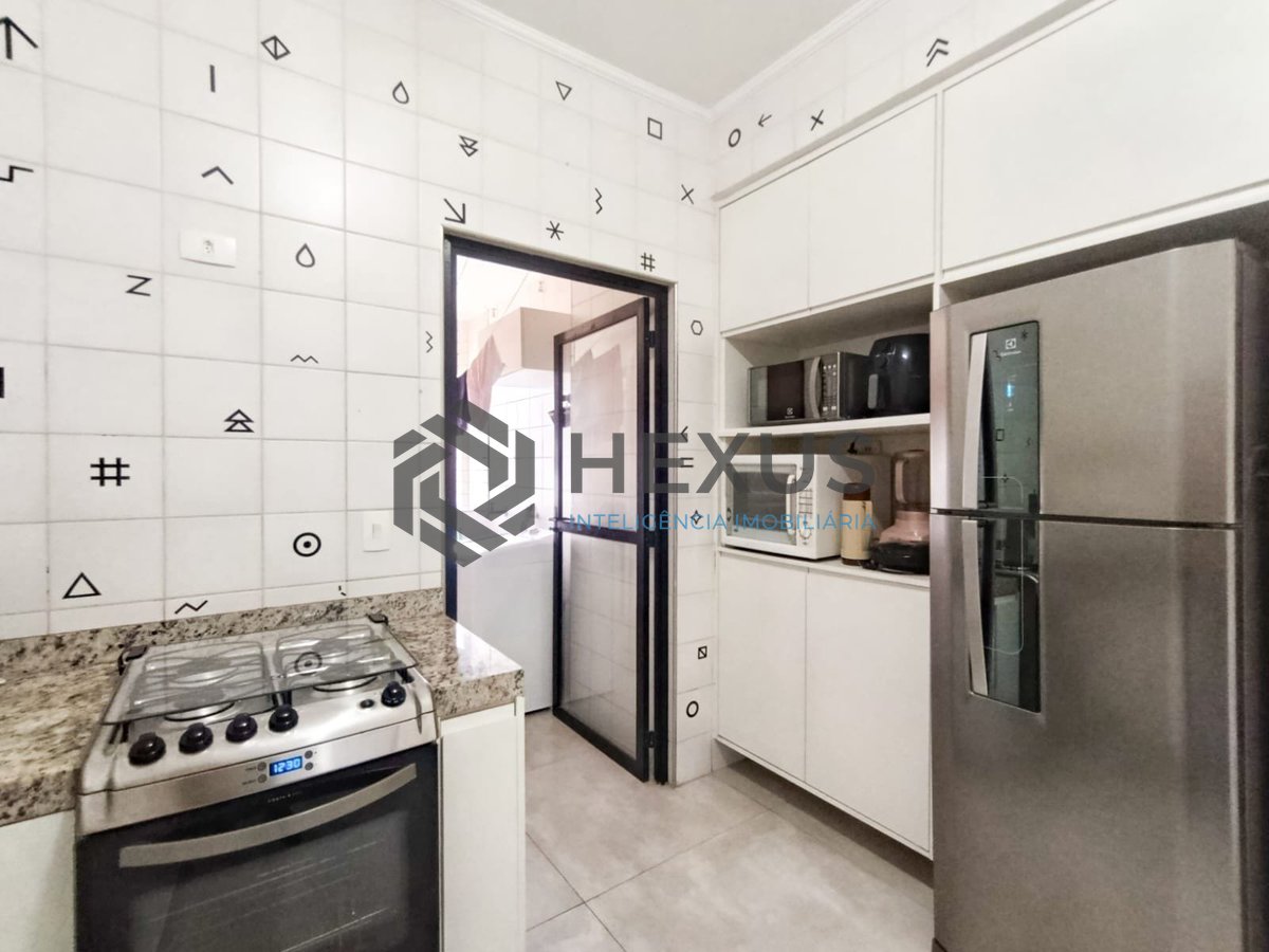 Foto 18 de Apartamento com varanda e lazer na Enseada, Guarujá