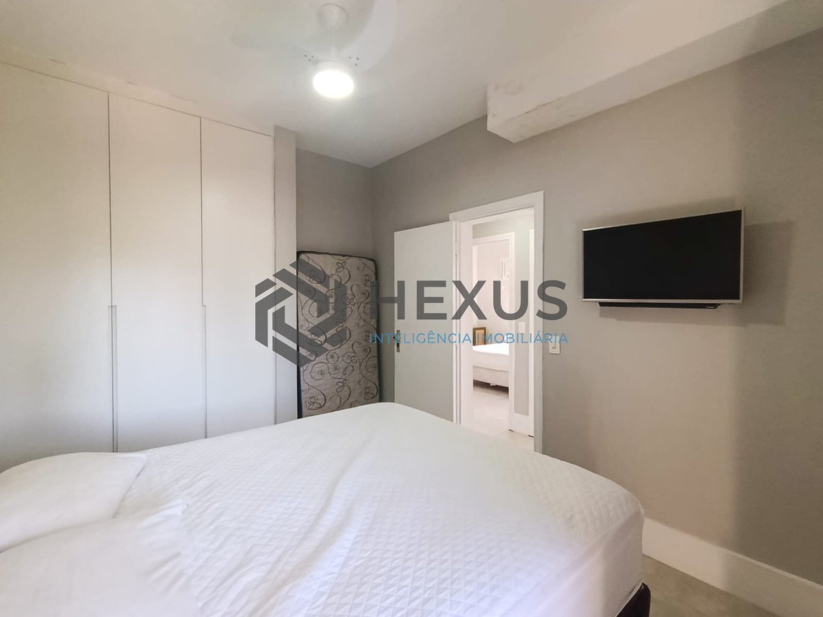Foto 10 de Apartamento com varanda e lazer na Enseada, Guarujá