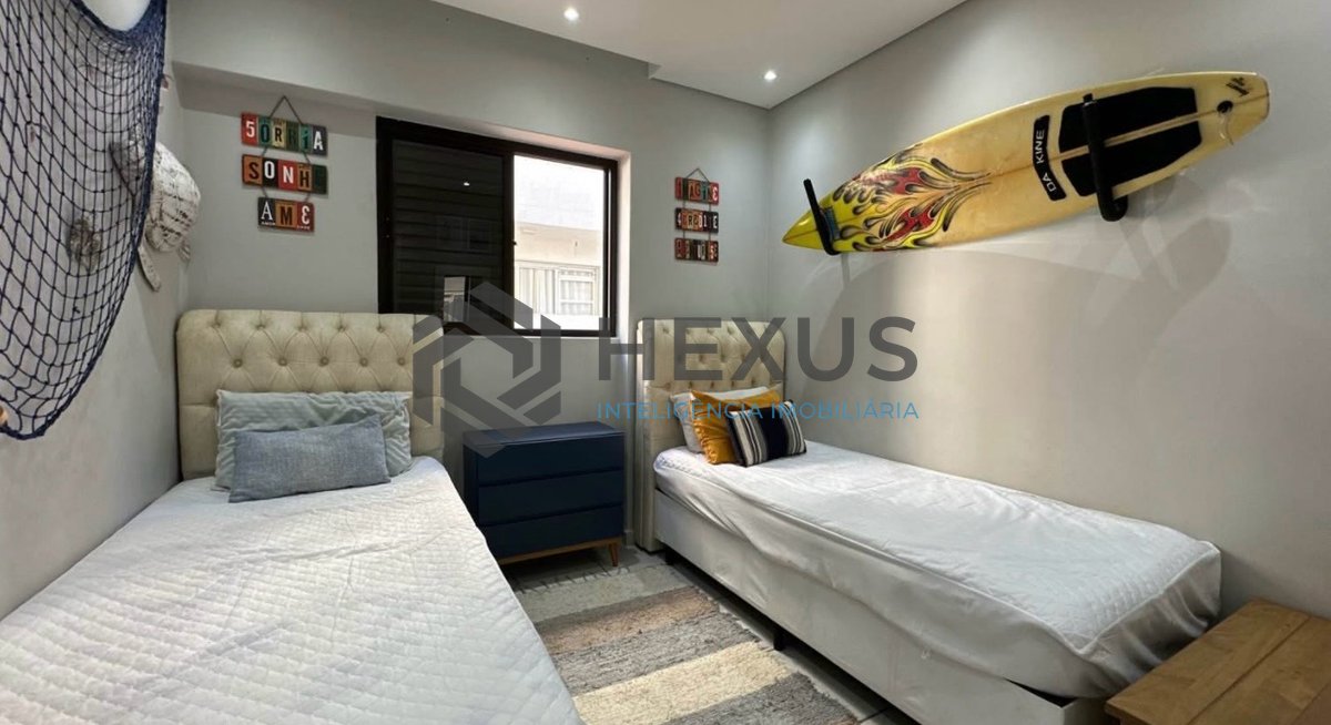 Foto 15 de Apartamento reformado com varanda gourmet vista mar e lazer a 500m da praia na Enseada, Guarujá
