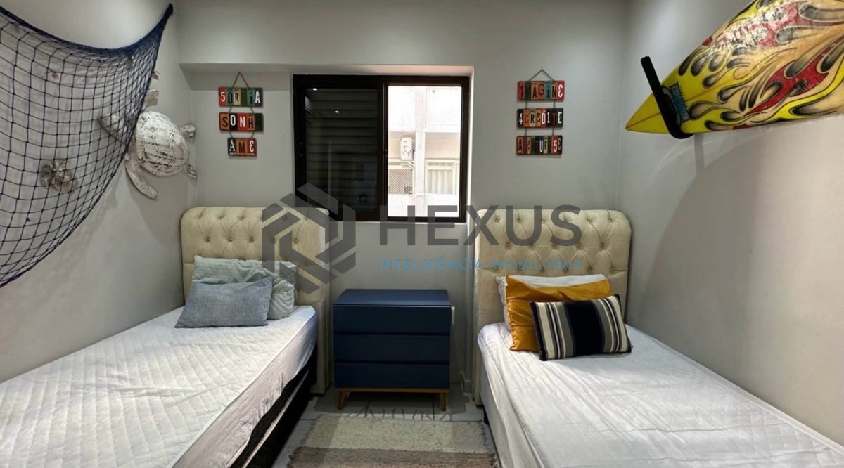 Foto 16 de Apartamento reformado com varanda gourmet vista mar e lazer a 500m da praia na Enseada, Guarujá