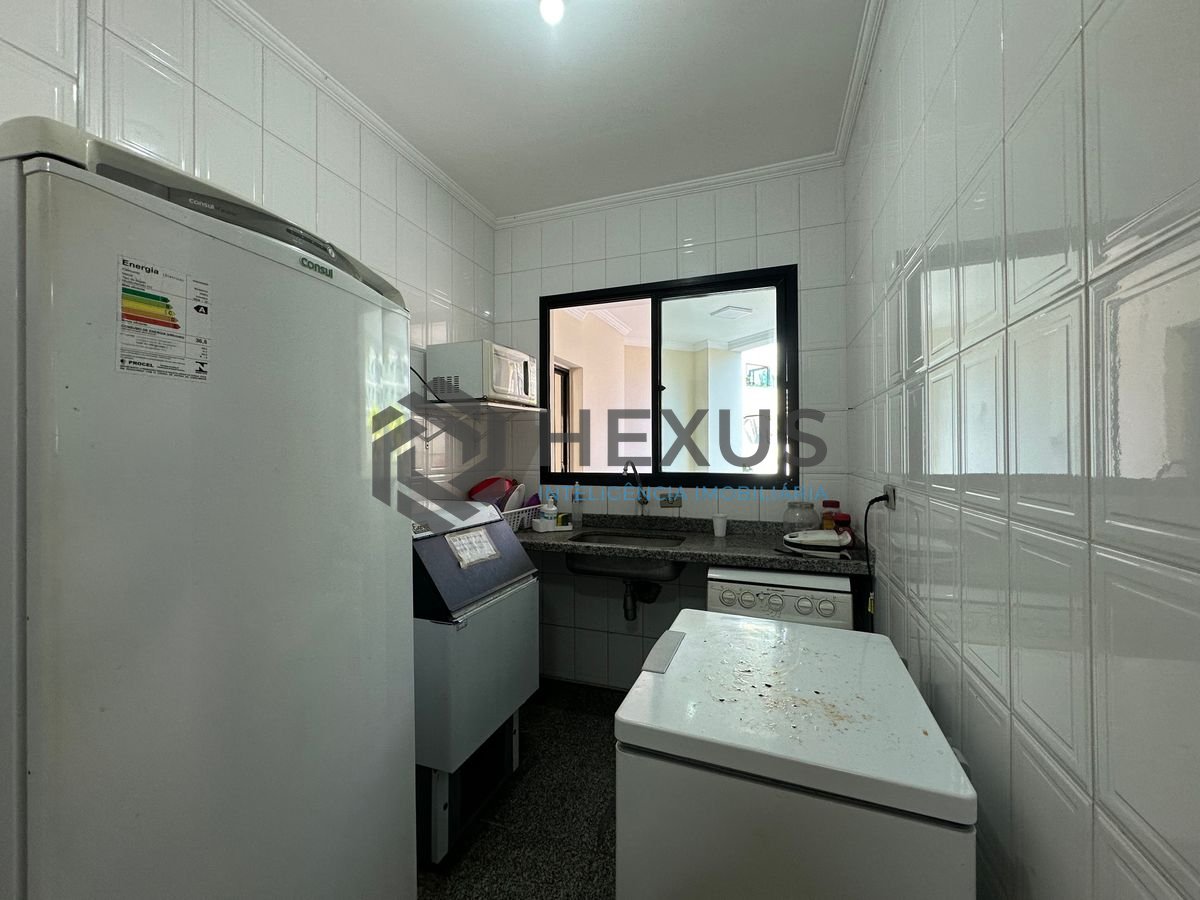 Foto 32 de Apartamento reformado com varanda vista mar e lazer a 450m da praia no Tortugas na Enseada, Guarujá