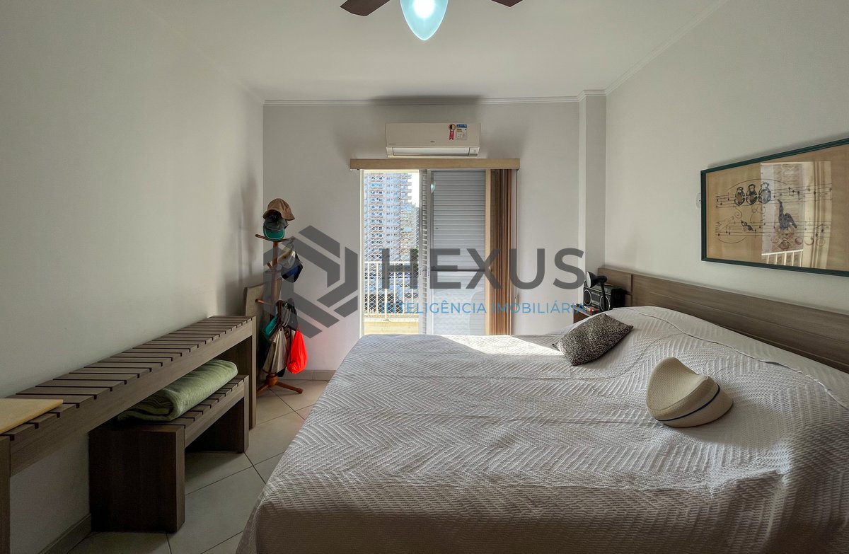 Foto 17 de Apartamento com varanda e lazer a 2 quadras do mar no Tombo, Guarujá