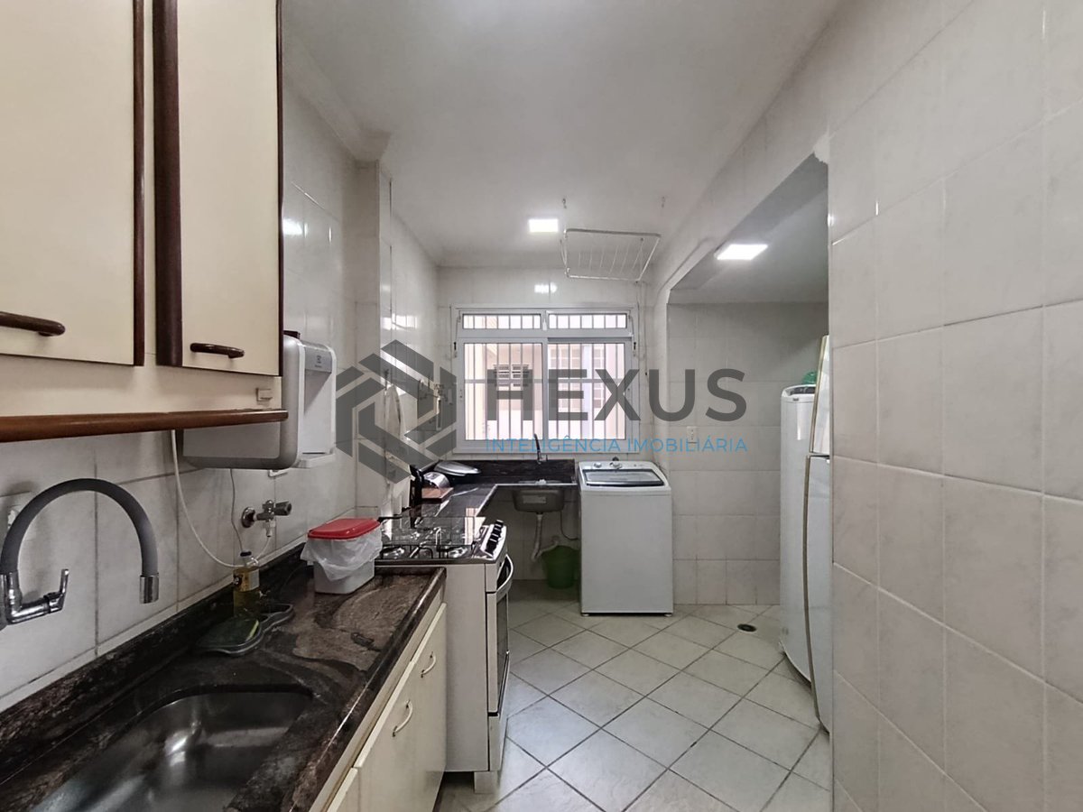 Foto 18 de Apartamento com varanda e lazer na Enseada, Guarujá