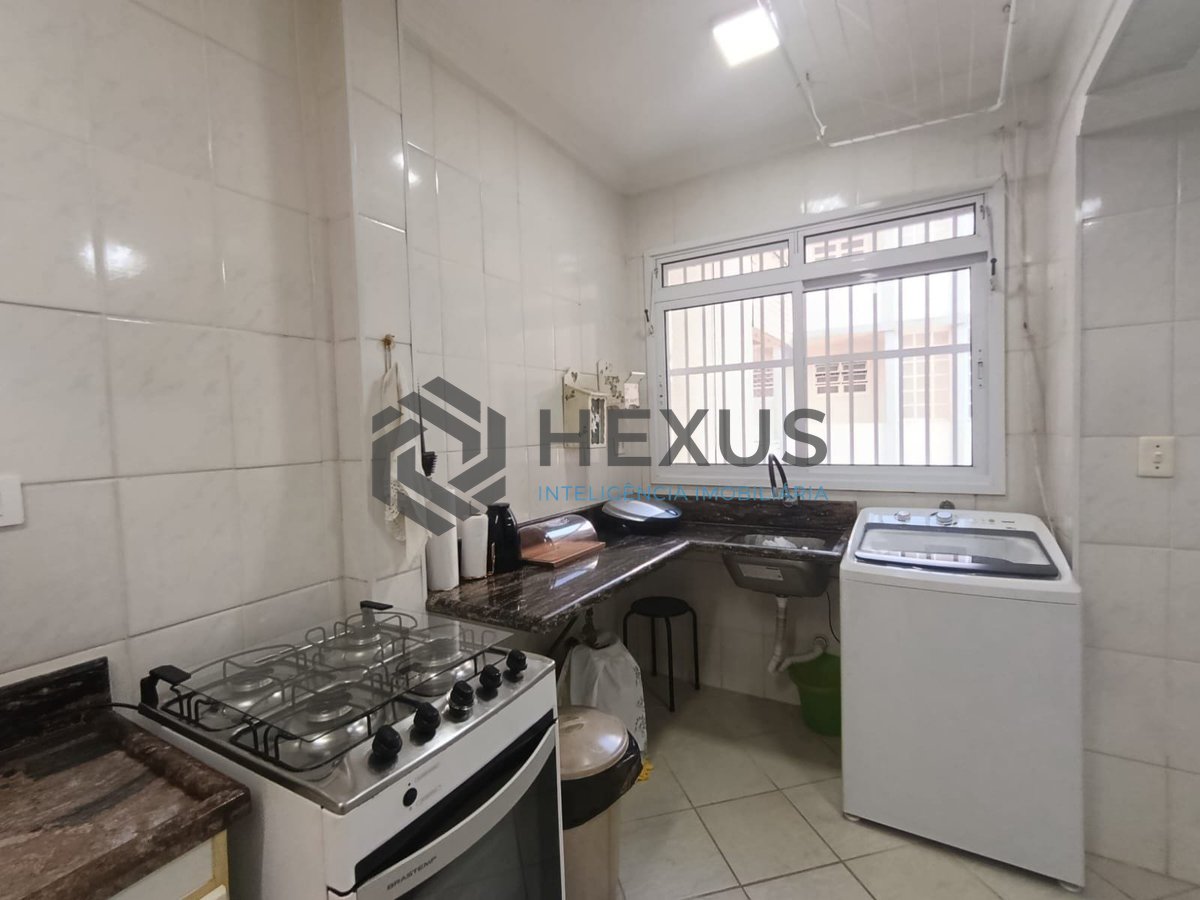 Foto 19 de Apartamento com varanda e lazer na Enseada, Guarujá