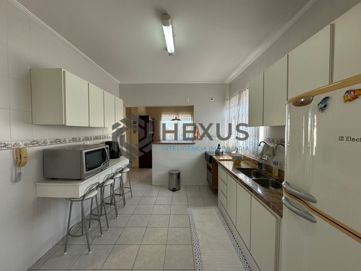 Foto 9 de Apartamento com varanda na região do Tortugas na Enseada, Guarujá