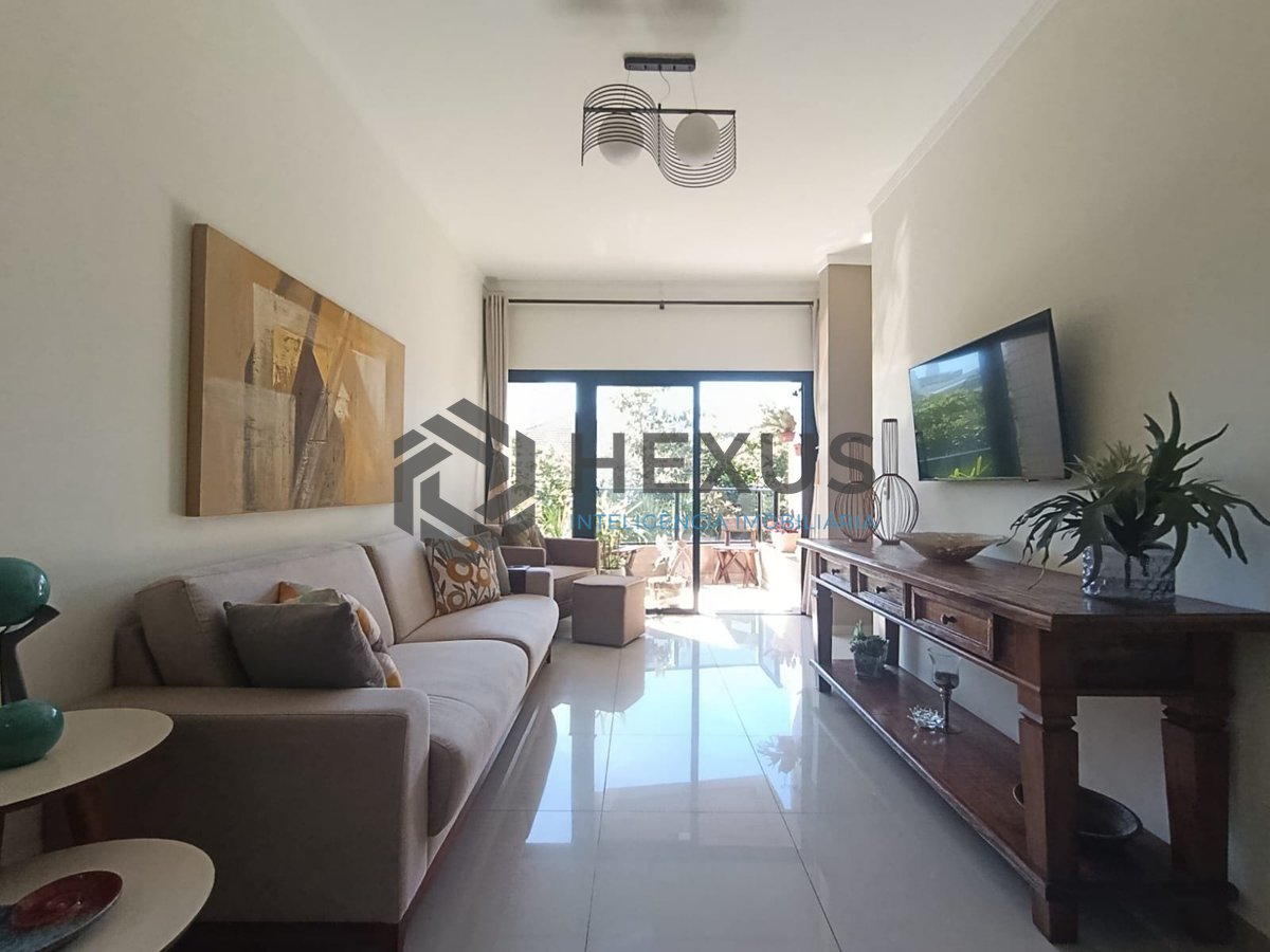 Foto 2 de Apartamento reformado com varanda e lazer na Enseada, Guarujá