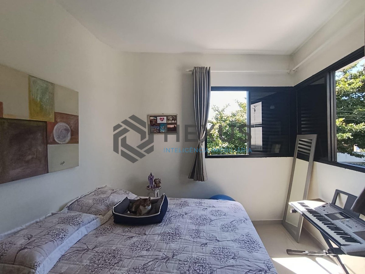 Foto 19 de Apartamento reformado com varanda e lazer na Enseada, Guarujá