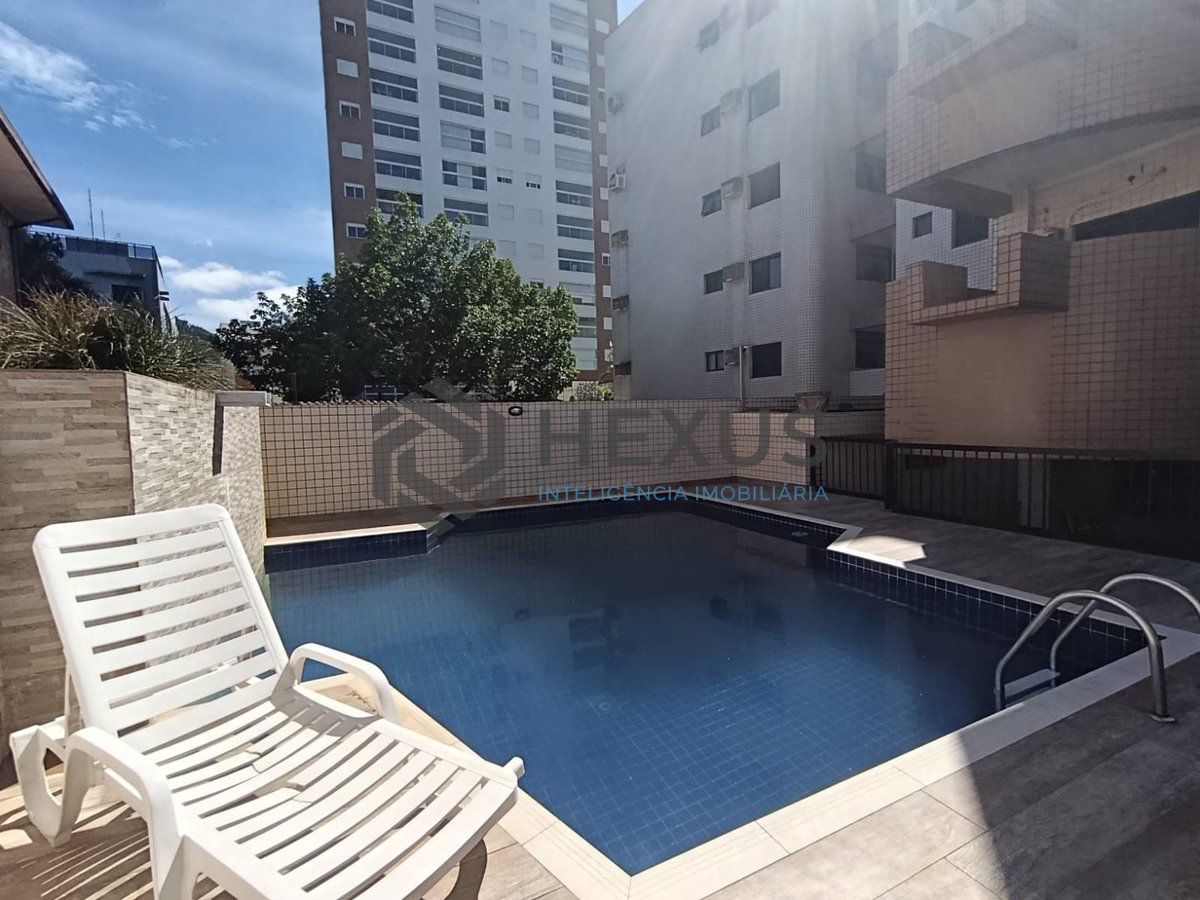 Foto 27 de Apartamento reformado com varanda e lazer na Enseada, Guarujá