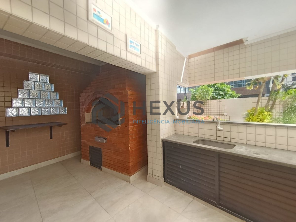 Foto 34 de Apartamento reformado com varanda e lazer na Enseada, Guarujá