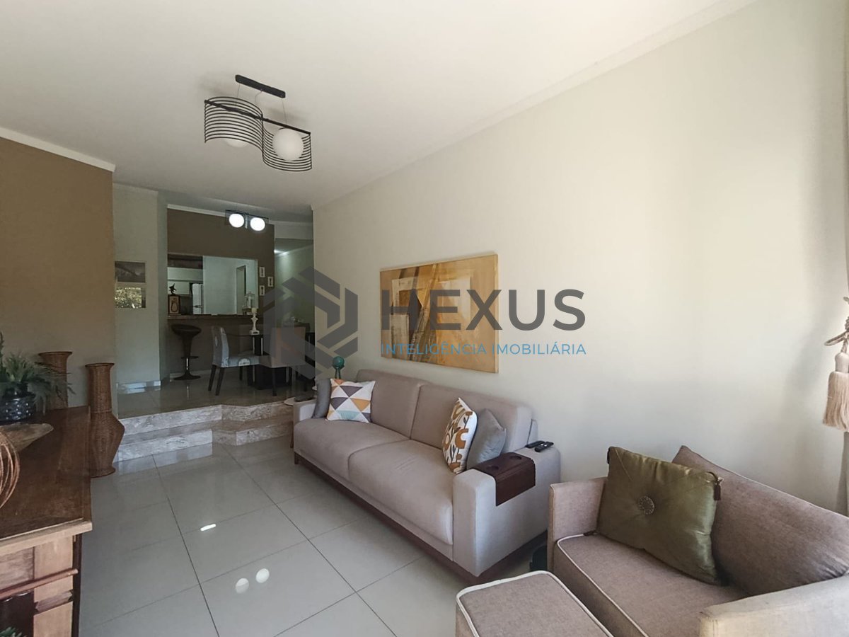 Foto 5 de Apartamento reformado com varanda e lazer na Enseada, Guarujá