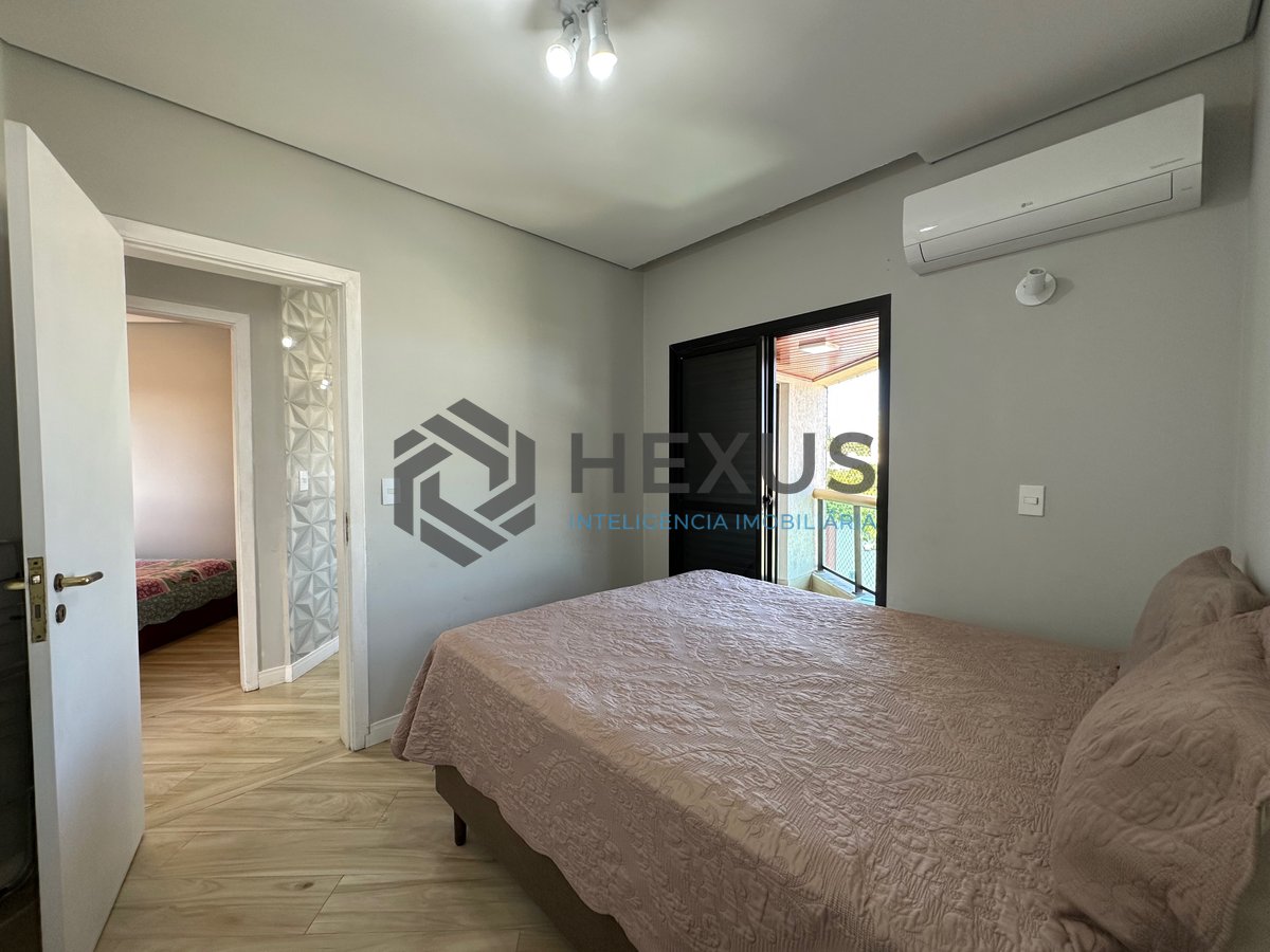 Foto 16 de Apartamento reformado com varanda vista mar e lazer no Tortugas na Enseada, Guarujá