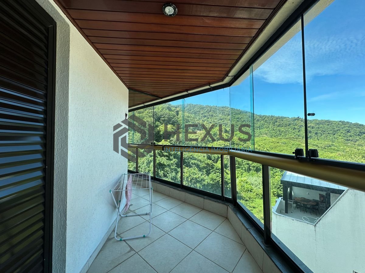 Foto 17 de Apartamento reformado com varanda vista mar e lazer a 350m da praia no Tortugas na Enseada, Guarujá