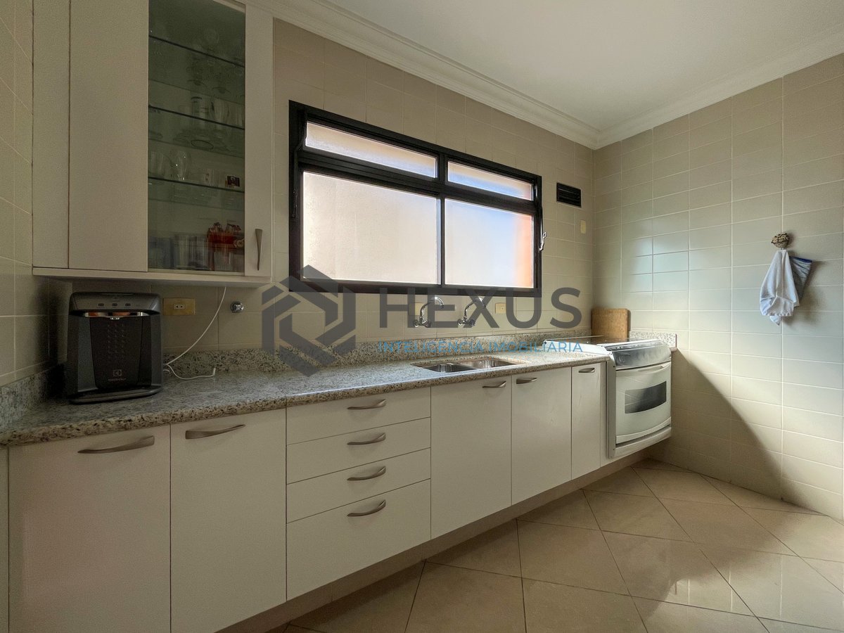 Foto 44 de Apartamento frente mar com varanda e lazer no Jardim Astúrias, Guarujá
