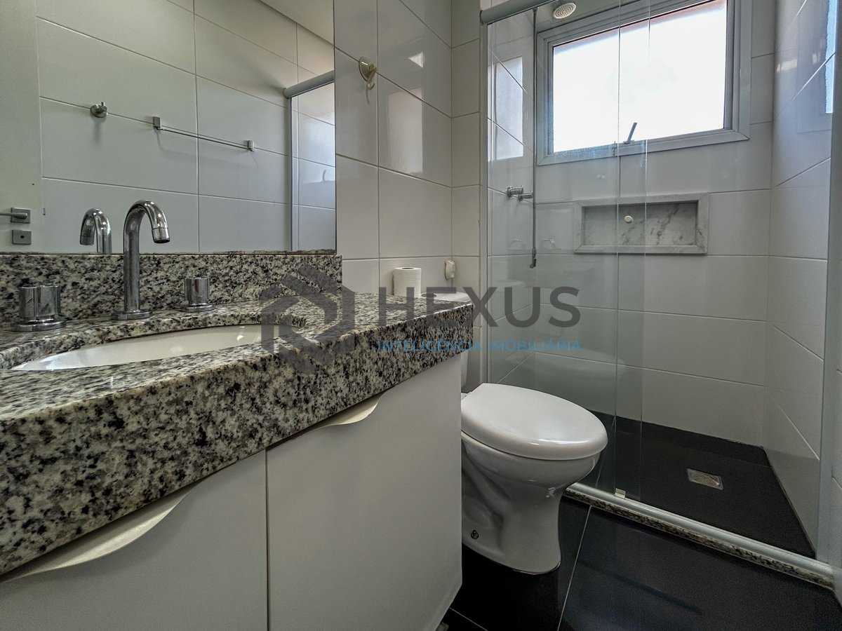 Foto 17 de Apartamento reformado com varanda gourmet vista mar e lazer a 600m da praia no Jardim Astúrias, Guarujá
