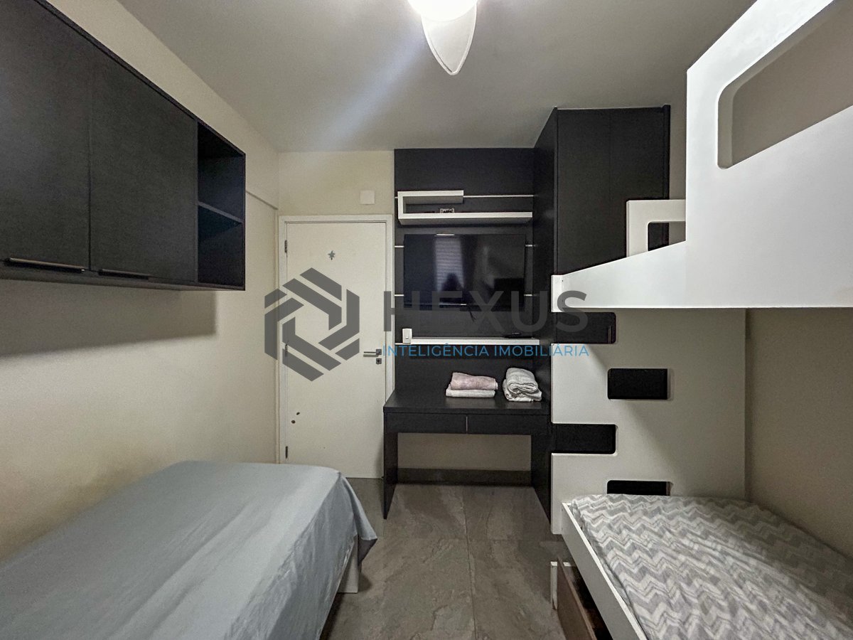 Foto 19 de Apartamento reformado com varanda gourmet vista mar e lazer a 600m da praia no Jardim Astúrias, Guarujá
