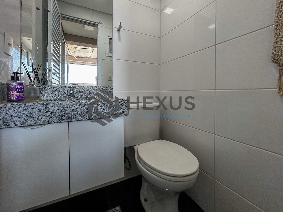 Foto 32 de Apartamento reformado com varanda gourmet vista mar e lazer a 600m da praia no Jardim Astúrias, Guarujá