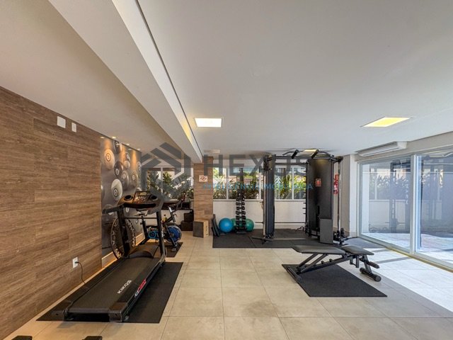 Foto 40 de Apartamento reformado com varanda gourmet vista mar e lazer a 600m da praia no Jardim Astúrias, Guarujá