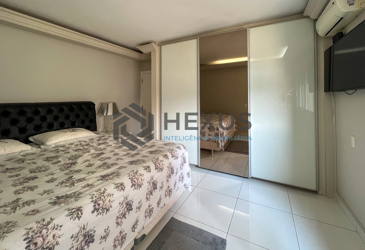 Foto 18 de Apartamento reformado frente mar com varanda vista mar e lazer no Jardim Astúrias, Guarujá