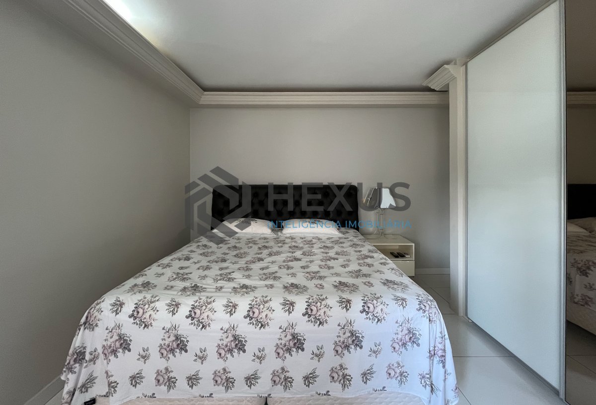 Foto 19 de Apartamento reformado frente mar com varanda vista mar e lazer no Jardim Astúrias, Guarujá