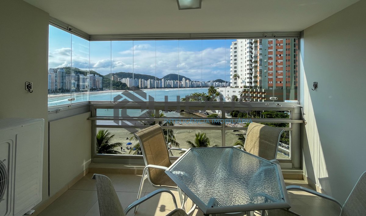 Foto 5 de Apartamento reformado frente mar com varanda vista mar e lazer no Jardim Astúrias, Guarujá