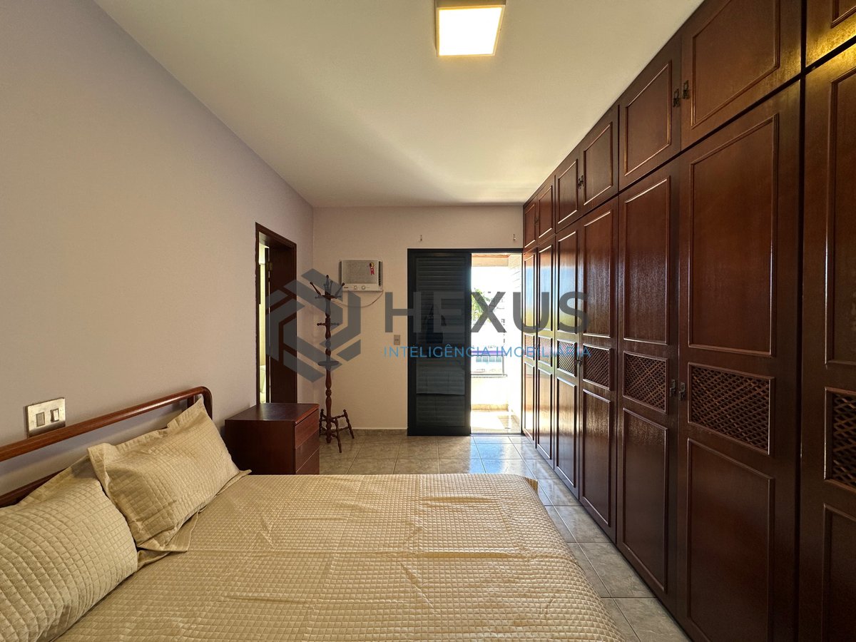 Foto 27 de Apartamento 4 suítes, 250 m da Praia da Enseada, Guarujá, SP