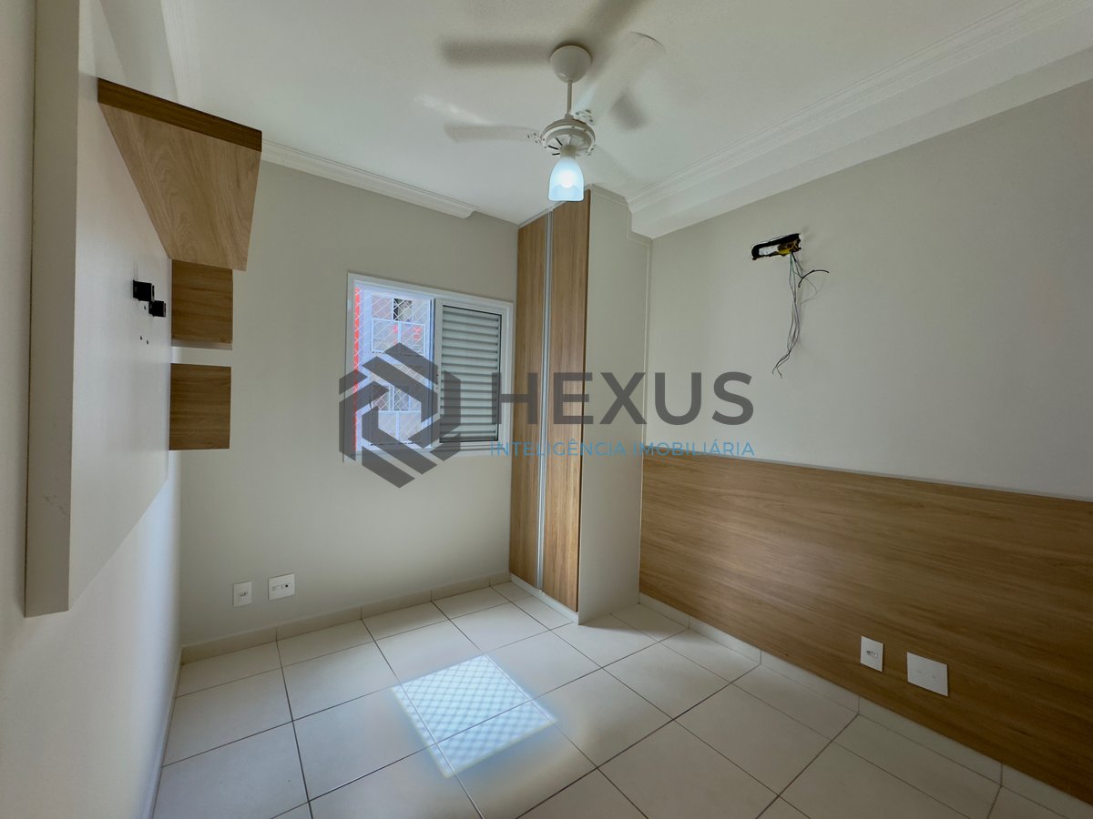 Foto 17 de Apartamento reformado com varanda vista mar e lazer na Enseada, Guarujá