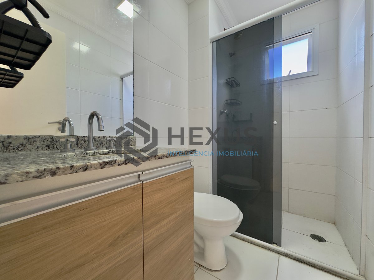 Foto 20 de Apartamento reformado com varanda vista mar e lazer na Enseada, Guarujá