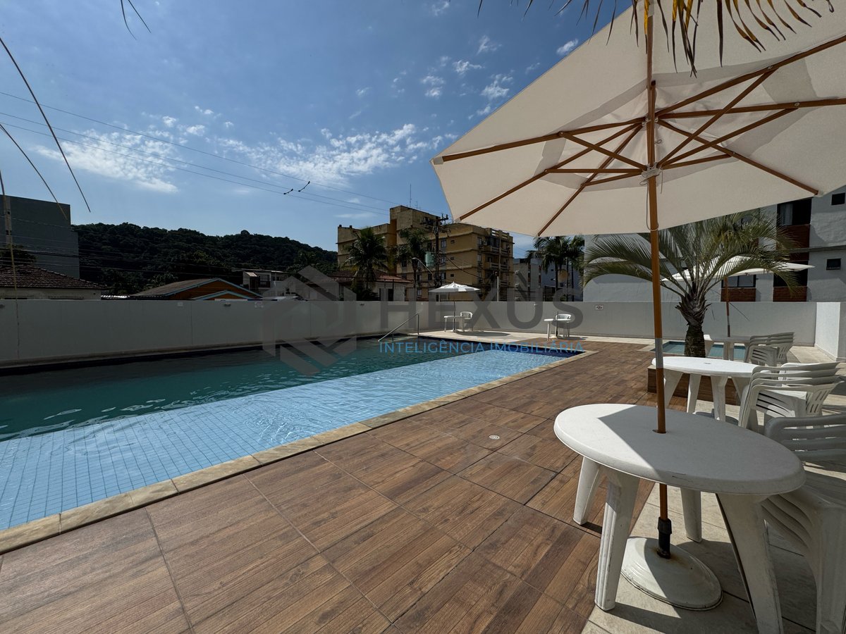 Foto 25 de Apartamento reformado com varanda vista mar e lazer na Enseada, Guarujá