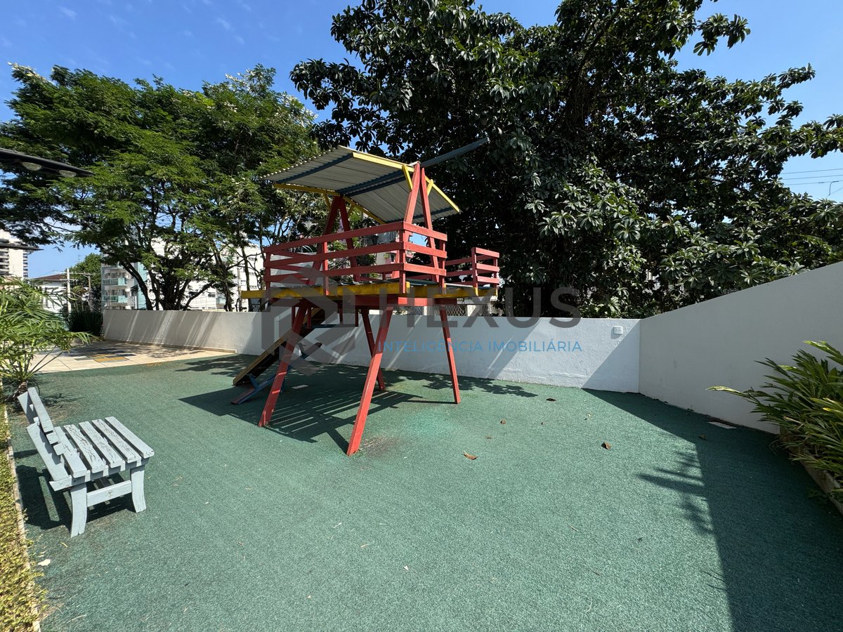 Foto 30 de Apartamento reformado com varanda vista mar e lazer na Enseada, Guarujá