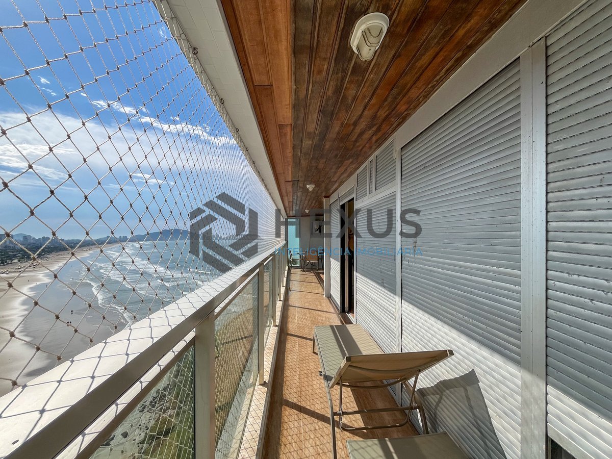 Foto 13 de Apartamento frente mar com varanda vista mar e lazer a 1 quadra da praia nas Pitangueiras, Guarujá