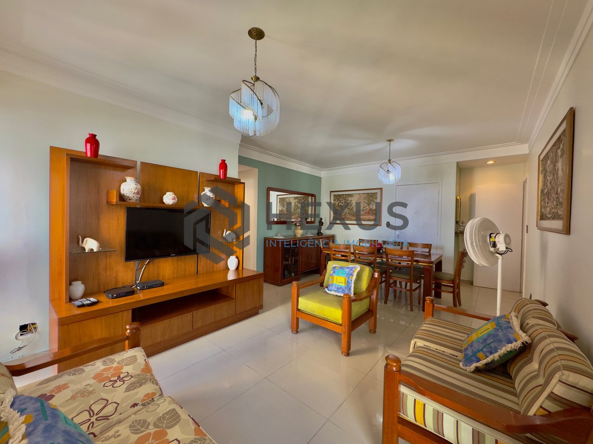 Foto 5 de Apartamento com varanda a 1 quadra da praia nas Pitangueiras, Guarujá