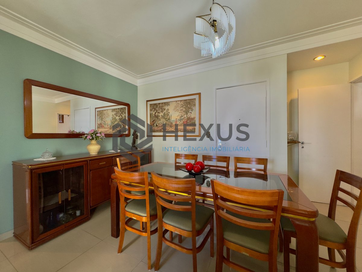 Foto 9 de Apartamento com varanda a 1 quadra da praia nas Pitangueiras, Guarujá