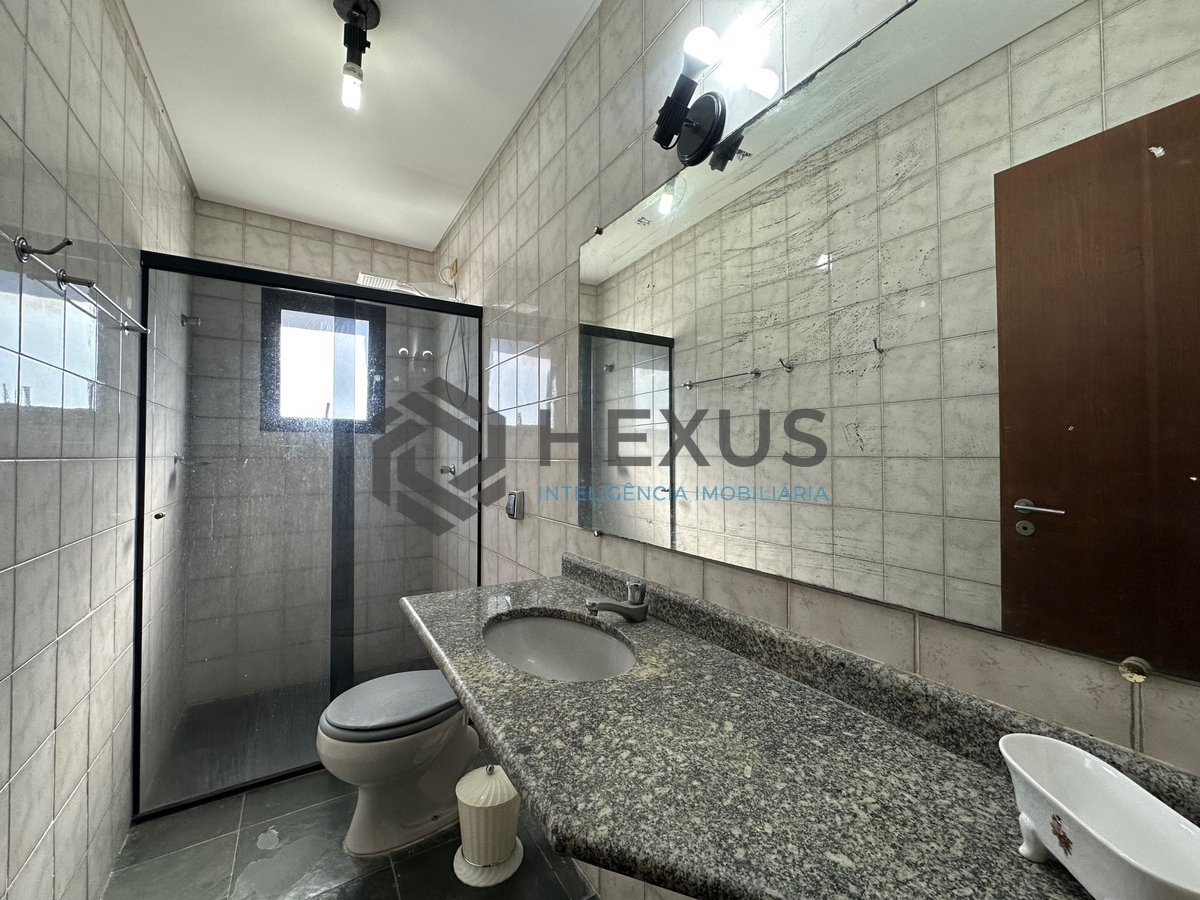 Foto 14 de Apartamento com varanda e lazer na Enseada, Guarujá